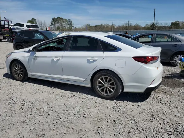 5NPE24AF3JH687683 2018 HYUNDAI SONATA - Image 2