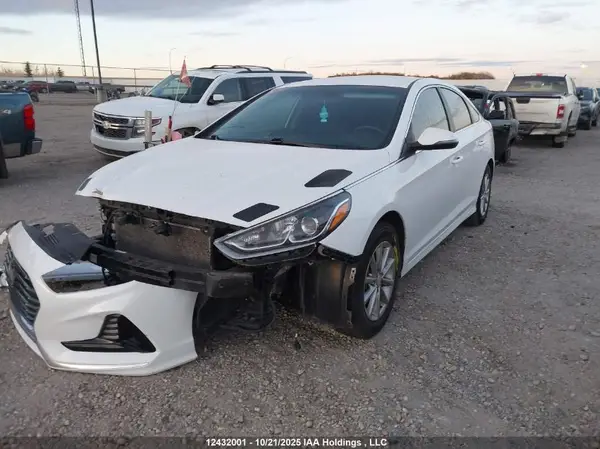 5NPE24AF3JH690437 2018 HYUNDAI SONATA - Image 2