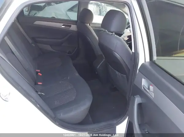 5NPE24AF3JH690437 2018 HYUNDAI SONATA - Image 8