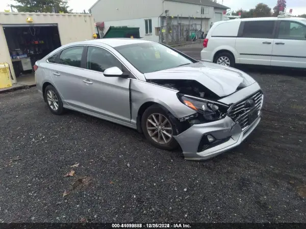 5NPE24AF3JH693970 2018 HYUNDAI SONATA - Image 1