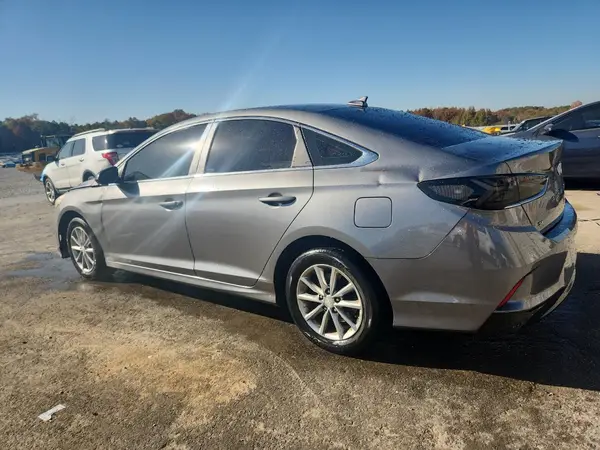 5NPE24AF3JH694083 2018 HYUNDAI SONATA - Image 2