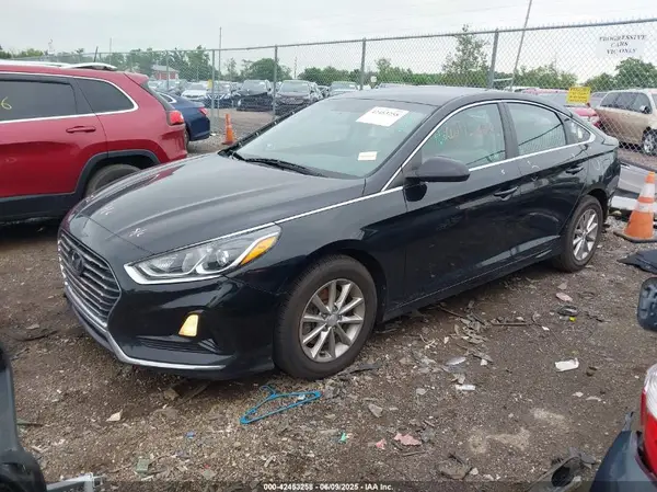 5NPE24AF3JH696495 2018 HYUNDAI SONATA - Image 2