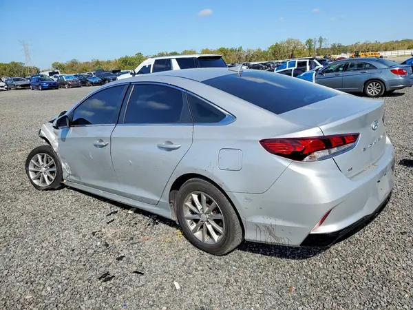 5NPE24AF3JH699106 2018 HYUNDAI SONATA - Image 2