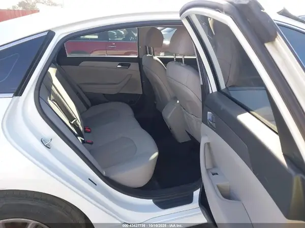 5NPE24AF3JH700447 2018 HYUNDAI SONATA - Image 8