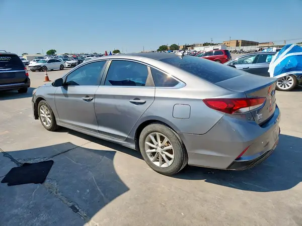 5NPE24AF3JH700853 2018 HYUNDAI SONATA - Image 2