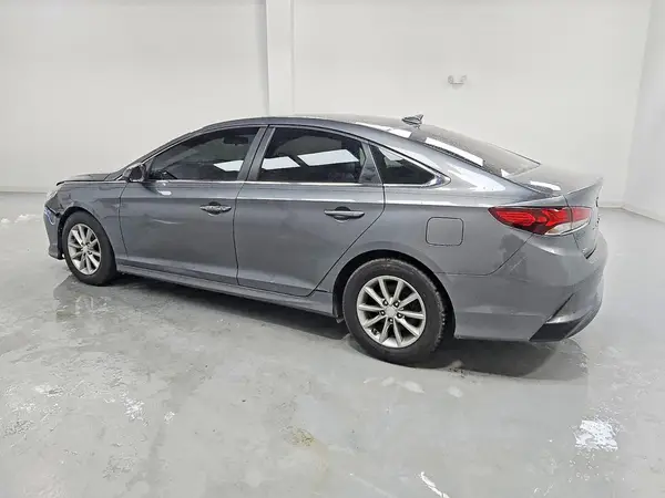5NPE24AF3JH703462 2018 HYUNDAI SONATA - Image 2