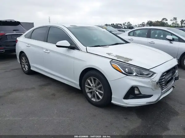 5NPE24AF3JH704255 2018 HYUNDAI SONATA - Image 1