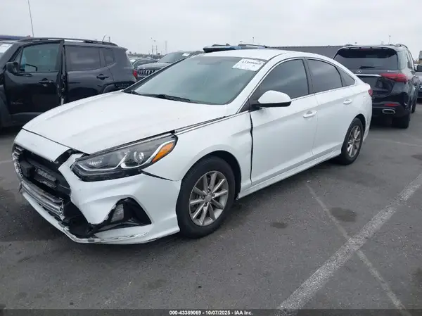 5NPE24AF3JH704255 2018 HYUNDAI SONATA - Image 2