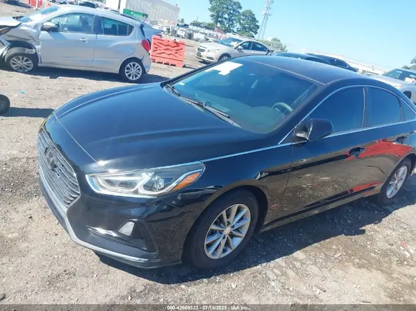 5NPE24AF3JH704658 2018 HYUNDAI SONATA - Image 2