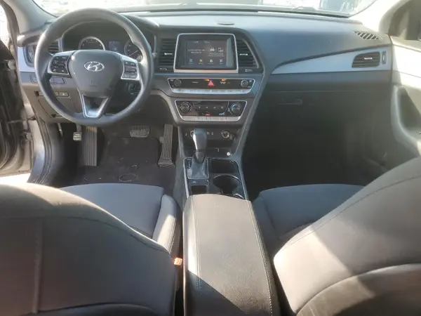 5NPE24AF3JH704739 2018 HYUNDAI SONATA - Image 8