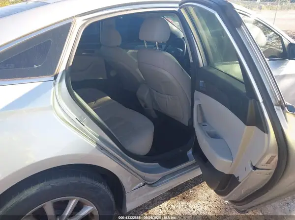 5NPE24AF3JH714946 2018 HYUNDAI SONATA - Image 8