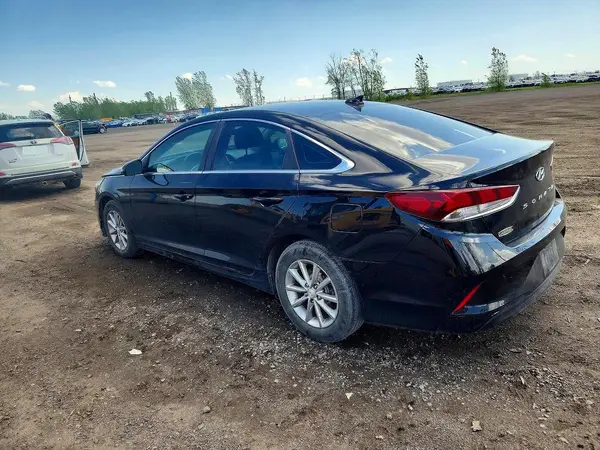 5NPE24AF3JH721587 2018 HYUNDAI SONATA - Image 2