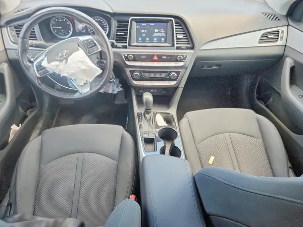 5NPE24AF3JH721587 2018 HYUNDAI SONATA - Image 8