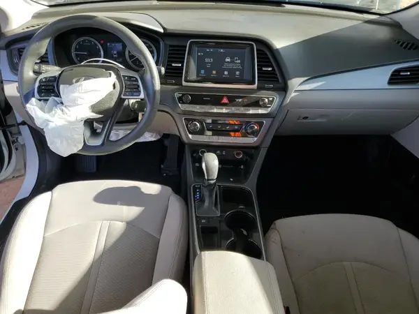 5NPE24AF3JH724246 2018 HYUNDAI SONATA - Image 8