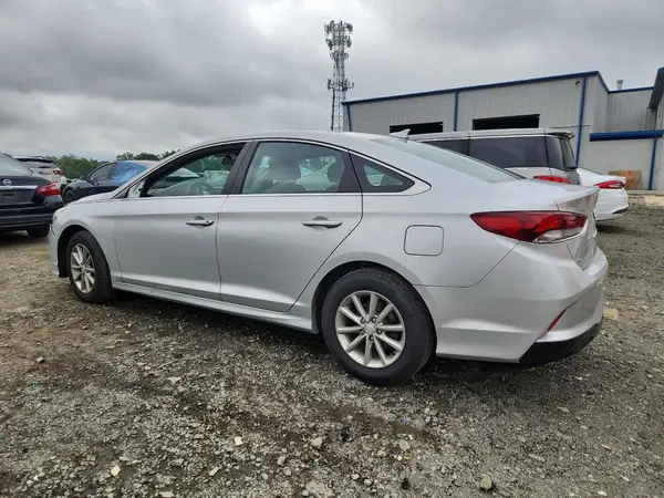 5NPE24AF3JH725266 2018 HYUNDAI SONATA - Image 2