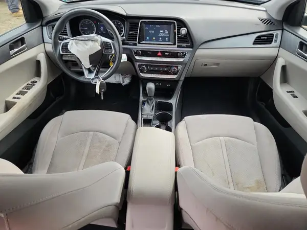5NPE24AF3JH725266 2018 HYUNDAI SONATA - Image 8