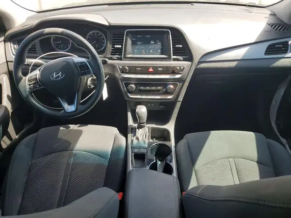5NPE24AF3JH725638 2018 HYUNDAI SONATA - Image 8
