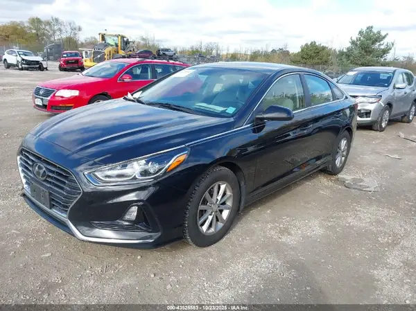 5NPE24AF3JH727857 2018 HYUNDAI SONATA - Image 2
