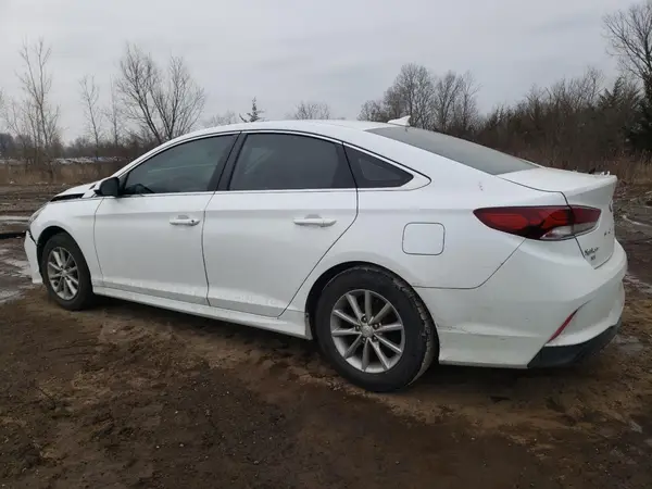 5NPE24AF3JH728801 2018 HYUNDAI SONATA - Image 2