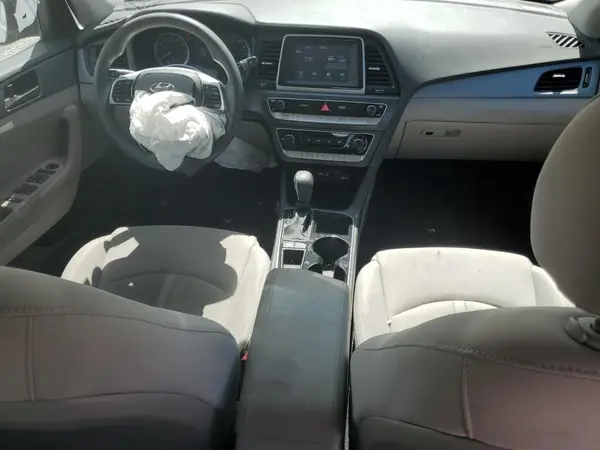 5NPE24AF3KH737595 2019 HYUNDAI SONATA - Image 8