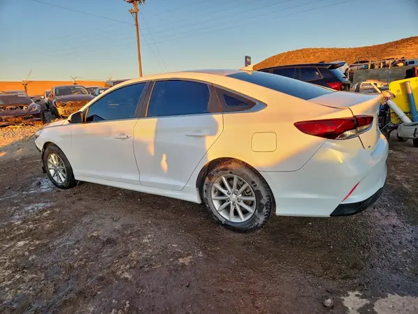 5NPE24AF3KH739122 2019 HYUNDAI SONATA - Image 2