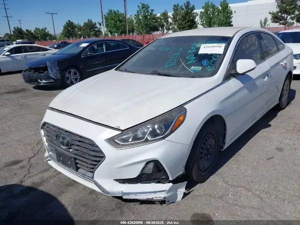 5NPE24AF3KH739573 2019 HYUNDAI SONATA - Image 2
