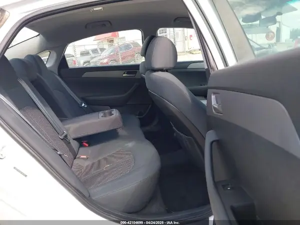 5NPE24AF3KH740710 2019 HYUNDAI SONATA - Image 8