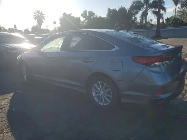 5NPE24AF3KH743588 2019 HYUNDAI SONATA - Image 2