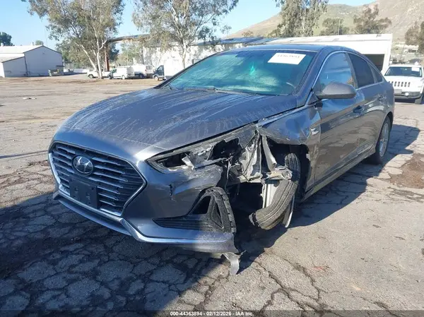 5NPE24AF3KH746801 2019 HYUNDAI SONATA - Image 2