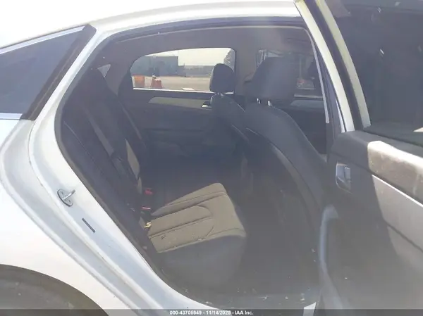 5NPE24AF3KH749049 2019 HYUNDAI SONATA - Image 8