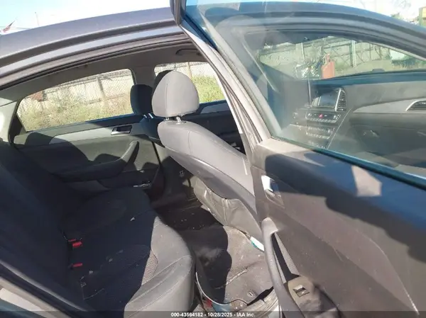 5NPE24AF3KH752940 2019 HYUNDAI SONATA - Image 8