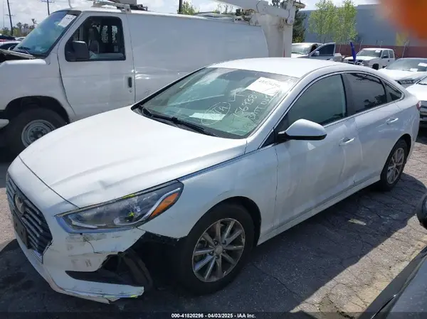 5NPE24AF3KH756938 2019 HYUNDAI SONATA - Image 2