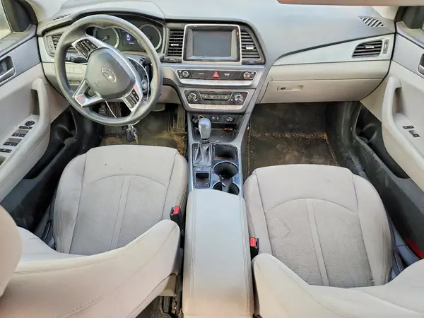 5NPE24AF3KH758110 2019 HYUNDAI SONATA - Image 8
