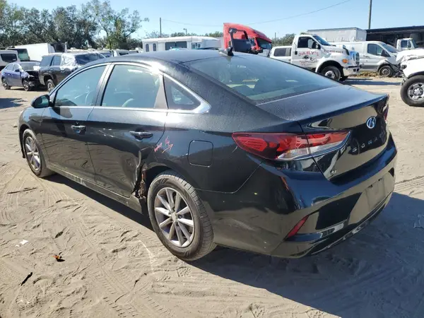 5NPE24AF3KH761945 2019 HYUNDAI SONATA - Image 2