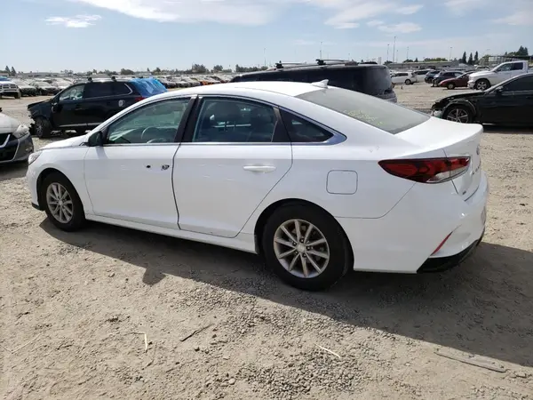 5NPE24AF3KH762772 2019 HYUNDAI SONATA - Image 2