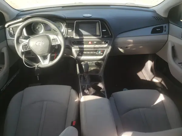 5NPE24AF3KH762772 2019 HYUNDAI SONATA - Image 8