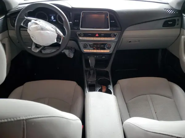 5NPE24AF3KH769270 2019 HYUNDAI SONATA - Image 8