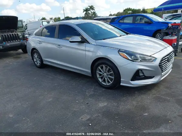5NPE24AF3KH770628 2019 HYUNDAI SONATA - Image 1