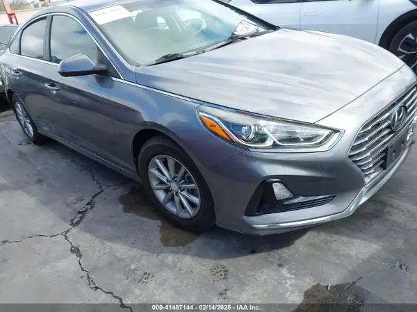 5NPE24AF3KH774677 2019 HYUNDAI SONATA - Image 1