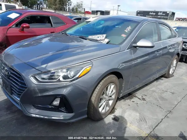 5NPE24AF3KH774677 2019 HYUNDAI SONATA - Image 2