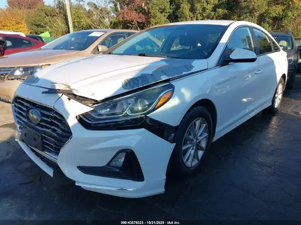 5NPE24AF3KH775795 2019 HYUNDAI SONATA - Image 2