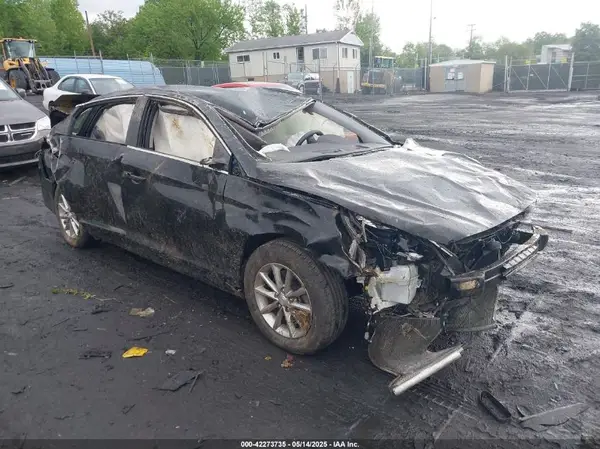 5NPE24AF3KH780396 2019 HYUNDAI SONATA - Image 1