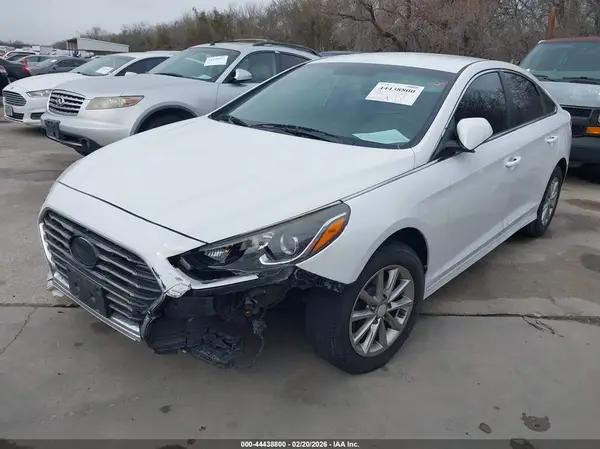 5NPE24AF3KH784738 2019 HYUNDAI SONATA - Image 2