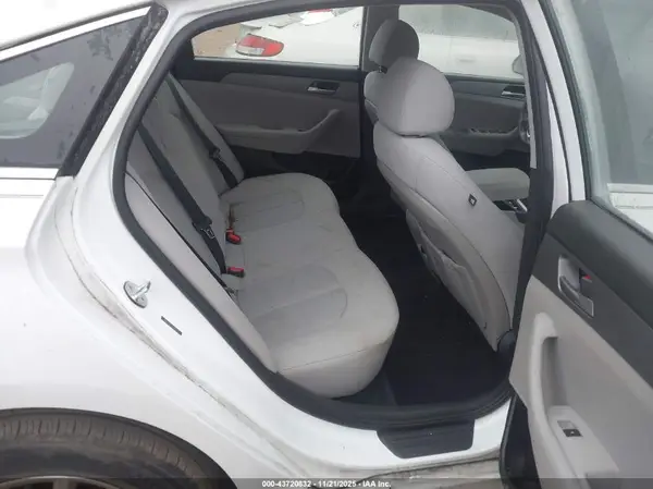 5NPE24AF3KH797117 2019 HYUNDAI SONATA - Image 8