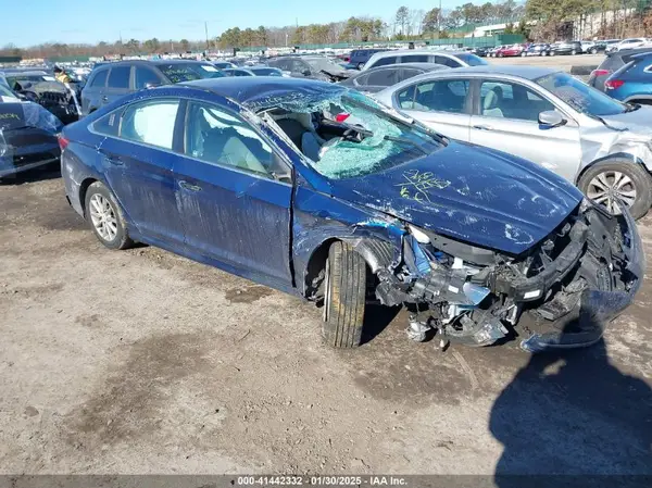 5NPE24AF3KH801182 2019 HYUNDAI SONATA - Image 1