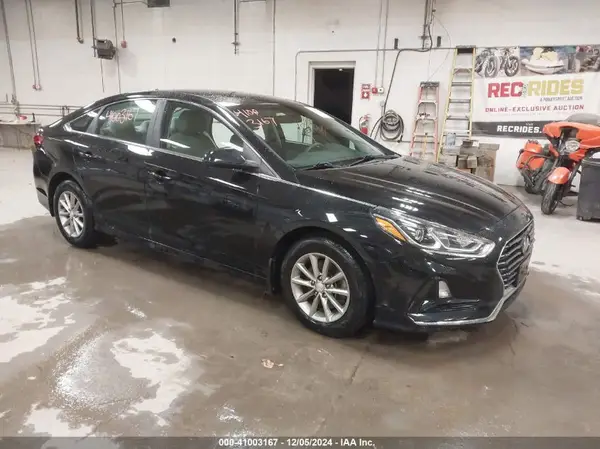 5NPE24AF3KH801747 2019 HYUNDAI SONATA - Image 1