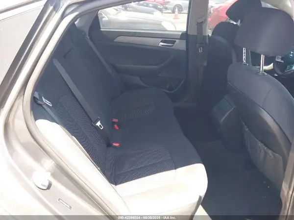 5NPE24AF3KH805359 2019 HYUNDAI SONATA - Image 8
