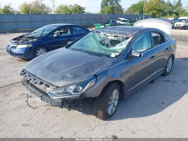 5NPE24AF3KH807063 2019 HYUNDAI SONATA - Image 2