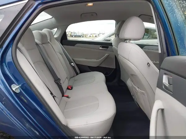 5NPE24AF3KH810724 2019 HYUNDAI SONATA - Image 8
