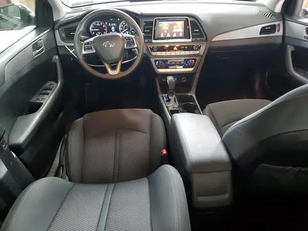 5NPE24AF3KH818063 2019 HYUNDAI SONATA - Image 8